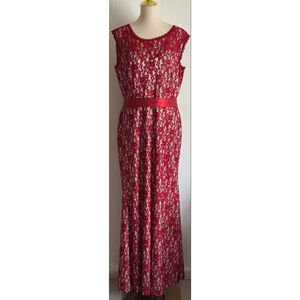 Women's ANGVNS Red & White Lace Maxi Dress XXL